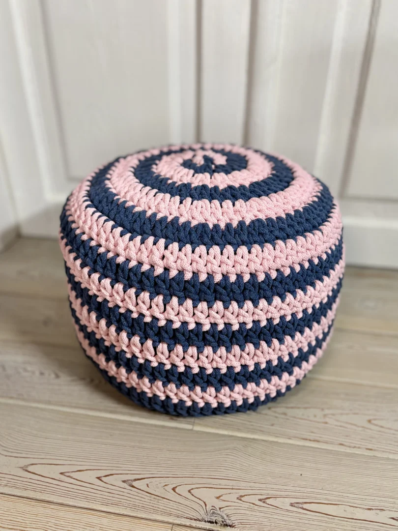 Marta Derkacz Produkt Pufa Szydełkowa Spirala (4)