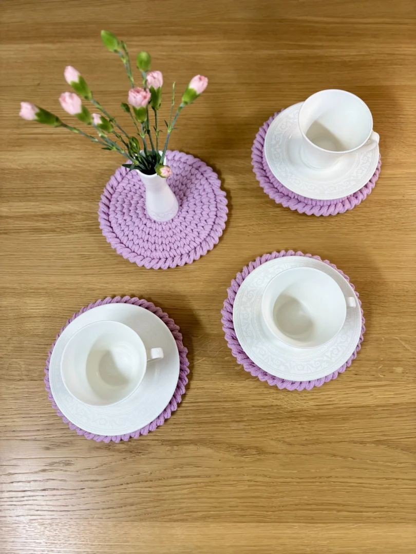 Marta Derkacz Produkt Zestaw 4 podkładek pod filiżanki z podkładką pod dzbanek (8)